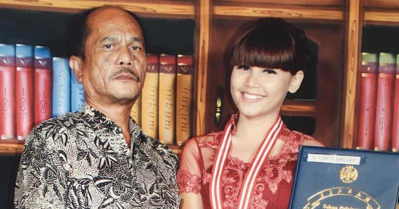 Instagram.com/yunitasiregar